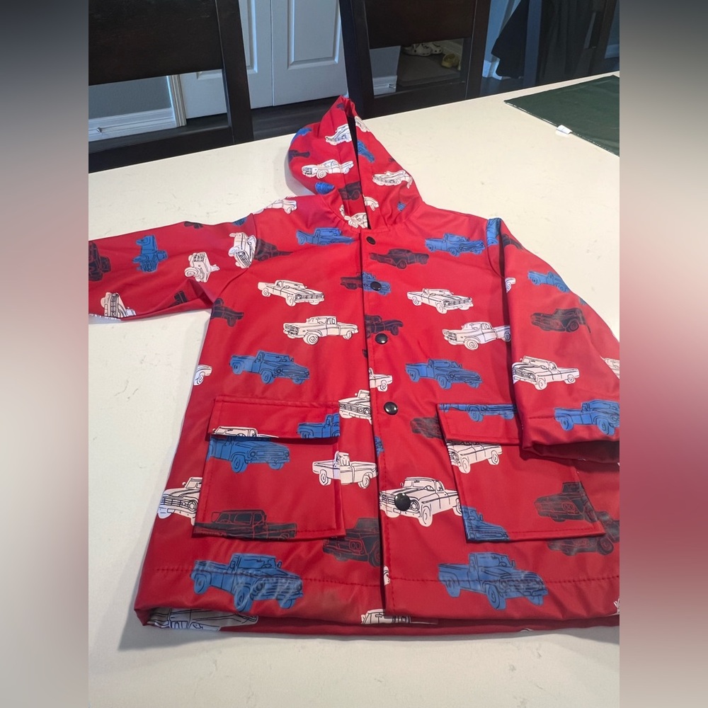 Hatley Kids' Red Raincoat with Trucks Design size 5 - Picture 4 of 8
